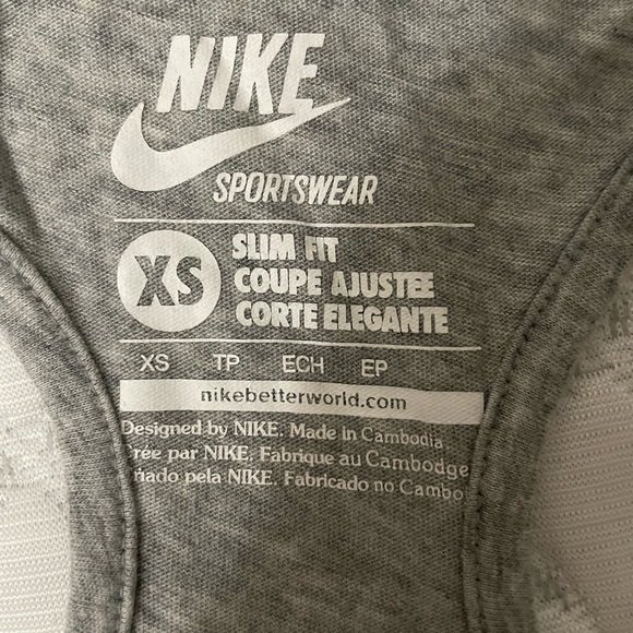 Nike Tank Top - Picture 3 of 3